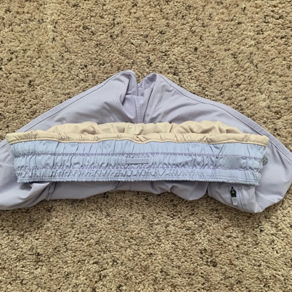 Lululemon Tracker IV shorts - Picture 4 of 6